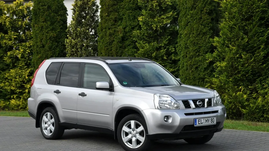 NISSAN X-Trail -