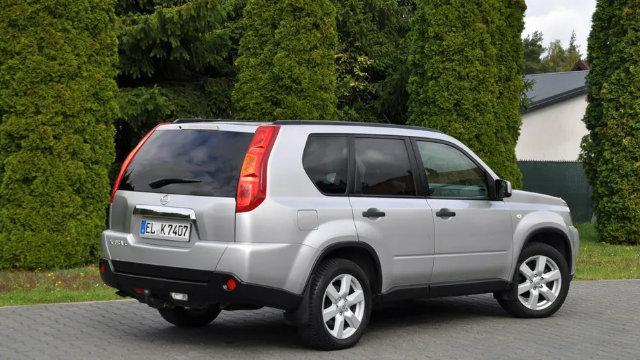 NISSAN X-Trail -