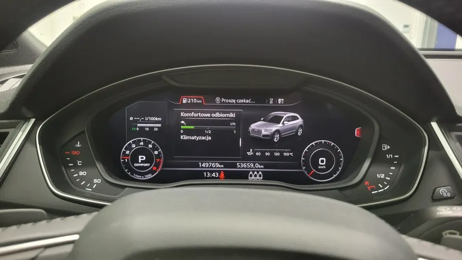 AUDI Q5 -