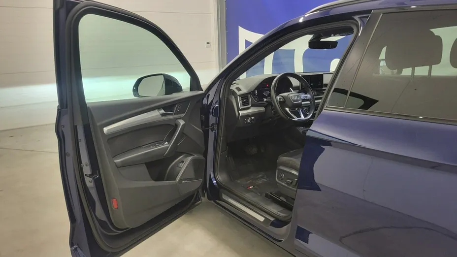 AUDI Q5 -