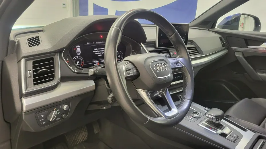 AUDI Q5 -