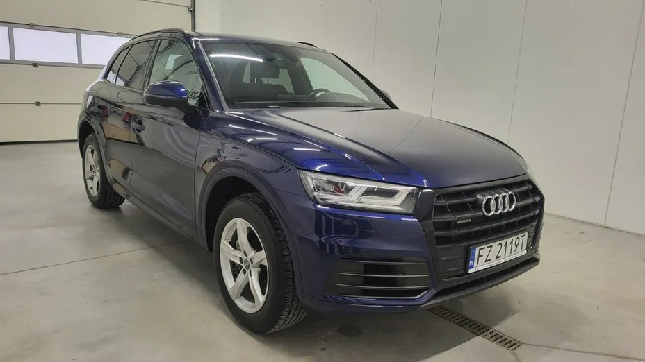 AUDI Q5 -