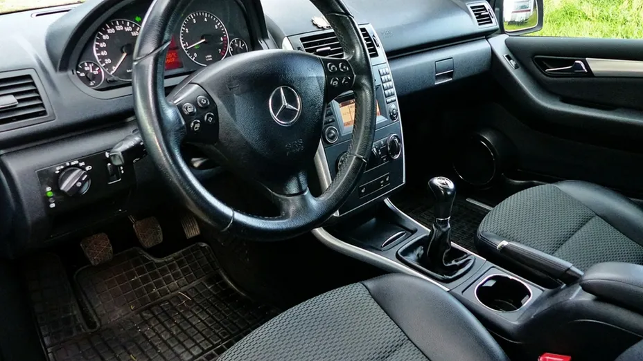 MERCEDES-BENZ A Klasa -