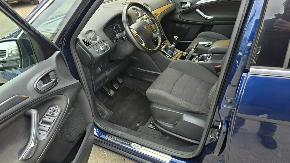 FORD S-MAX -