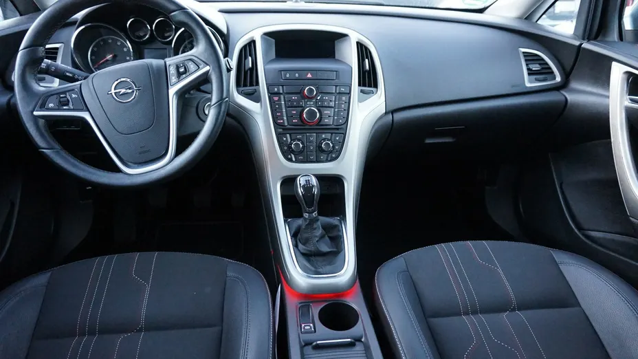OPEL Astra -
