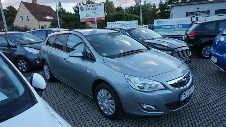 OPEL Astra -