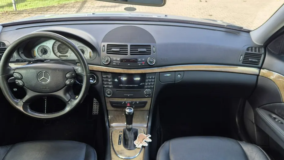 MERCEDES-BENZ E Klasa -