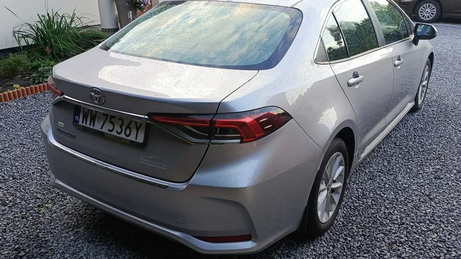 TOYOTA Corolla -