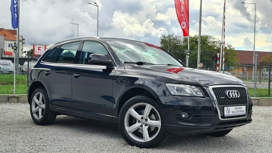 AUDI Q5 -
