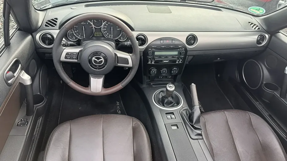 MAZDA MX-5 -