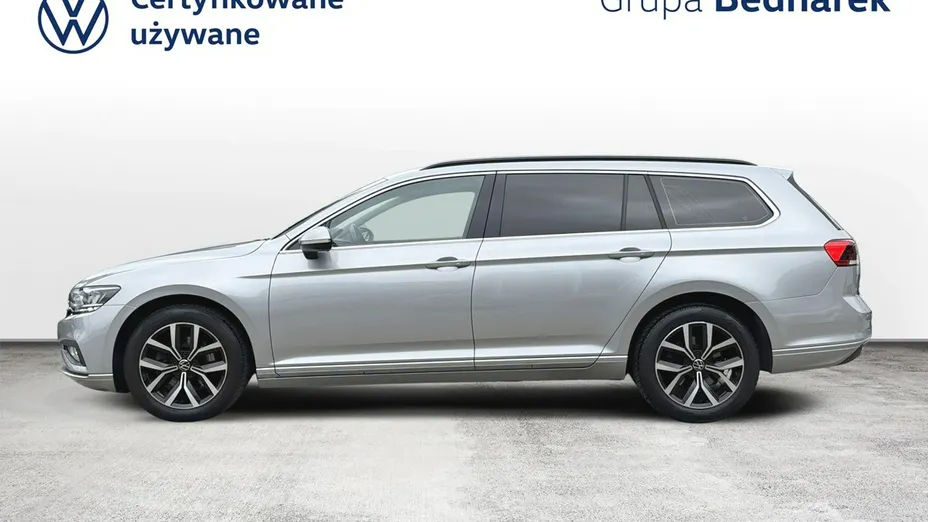 VOLKSWAGEN Passat -