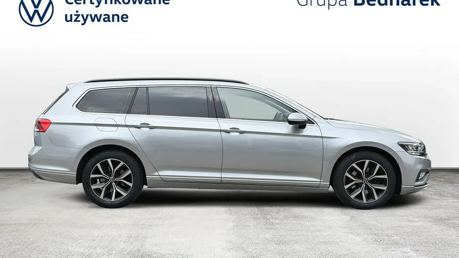 VOLKSWAGEN Passat -