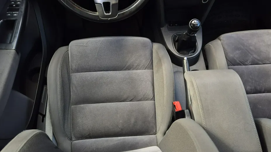 VOLKSWAGEN Touran -