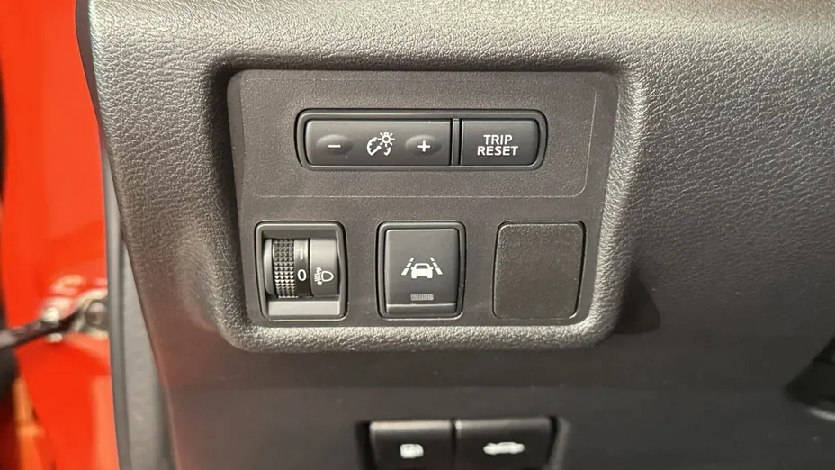 NISSAN Micra -