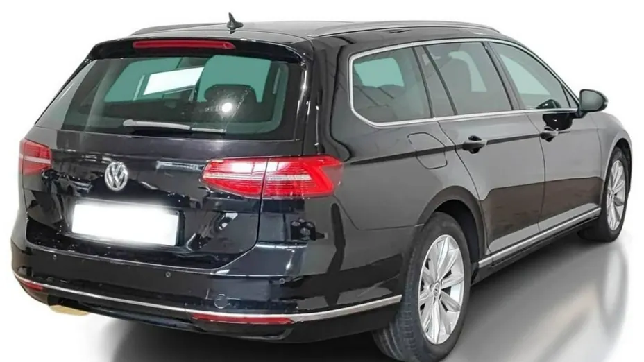 VOLKSWAGEN Passat -