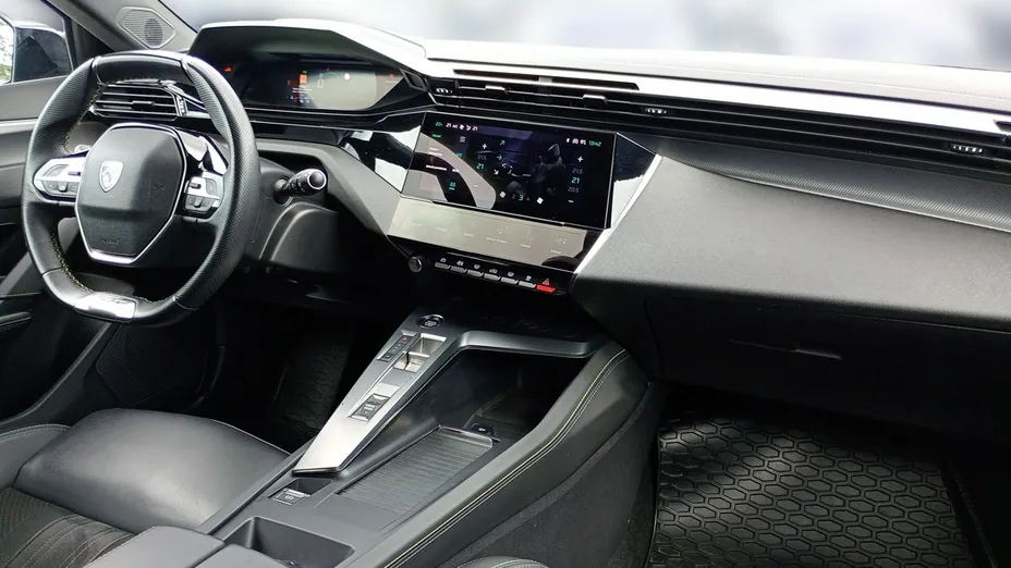 PEUGEOT 308 -