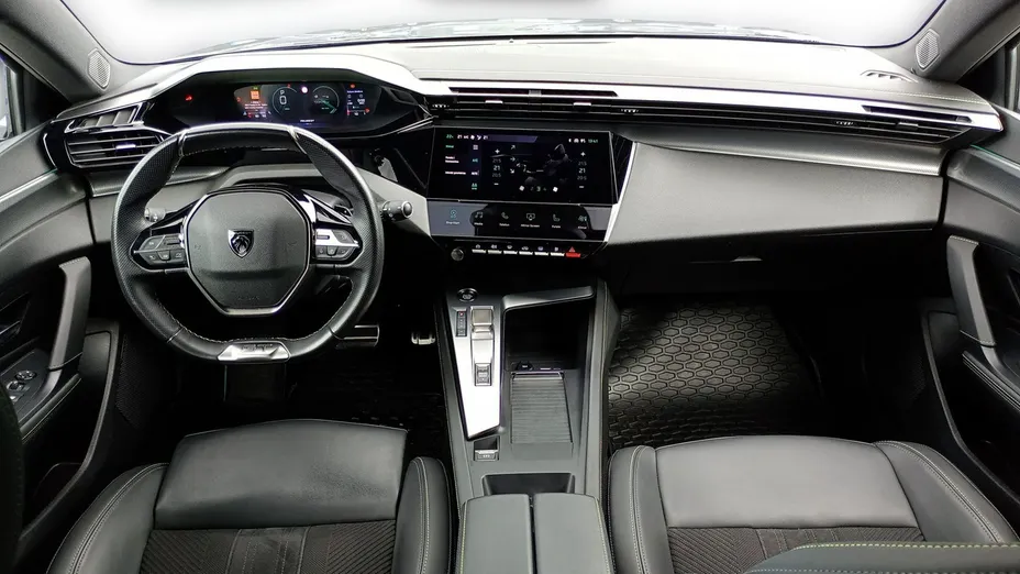 PEUGEOT 308 -