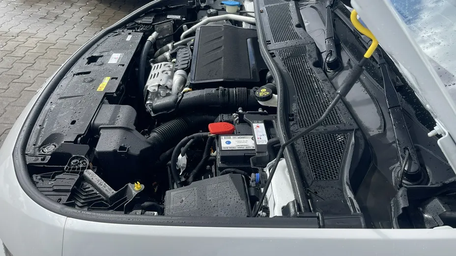 PEUGEOT 308 -