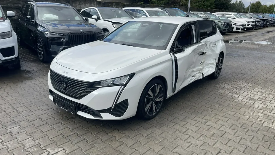 PEUGEOT 308 -