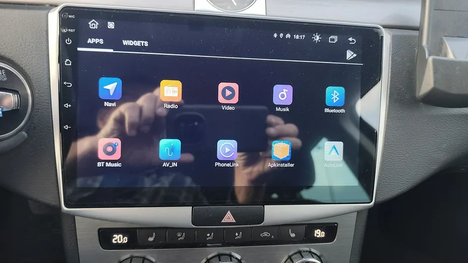 VOLKSWAGEN Passat -