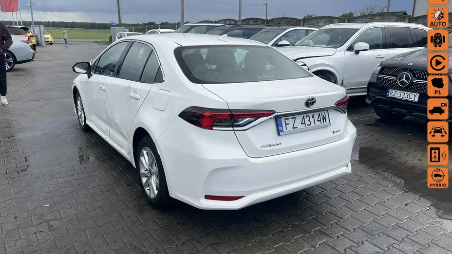 TOYOTA Corolla -