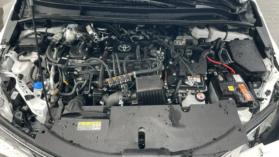TOYOTA Corolla -
