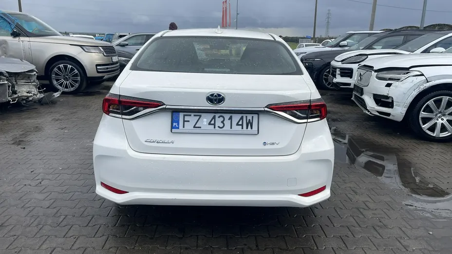 TOYOTA Corolla -