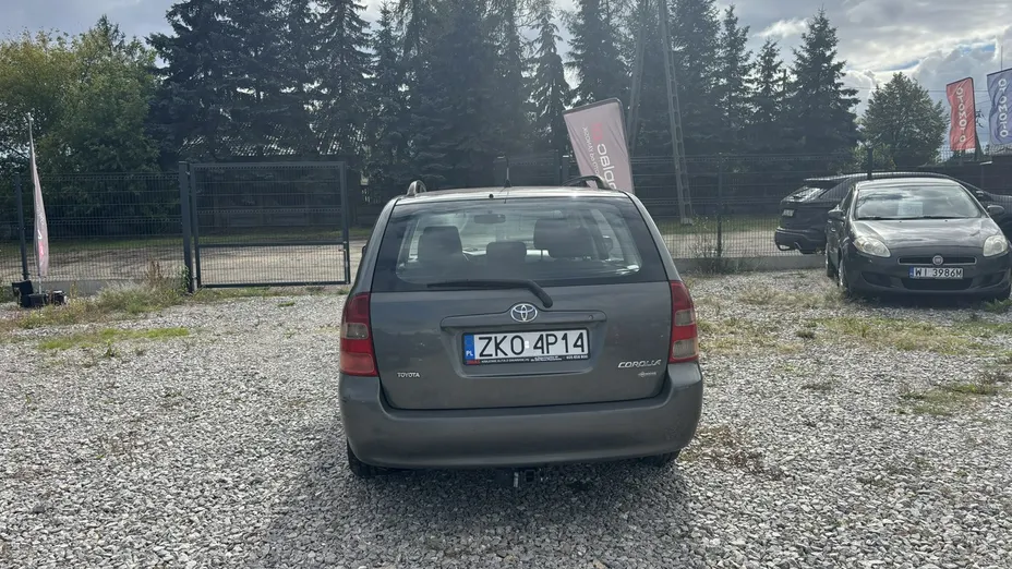 TOYOTA Corolla -