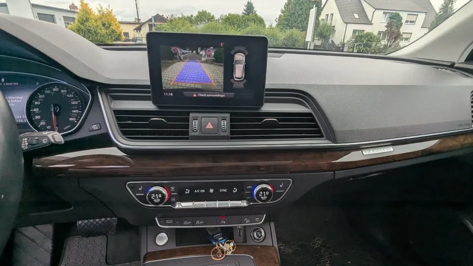 AUDI Q5 -