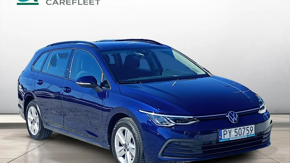 VOLKSWAGEN Golf -