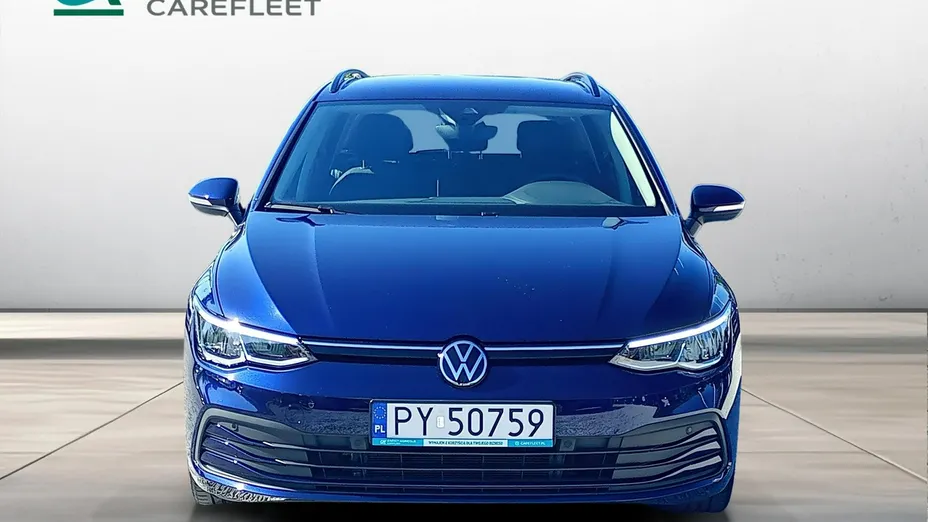 VOLKSWAGEN Golf -