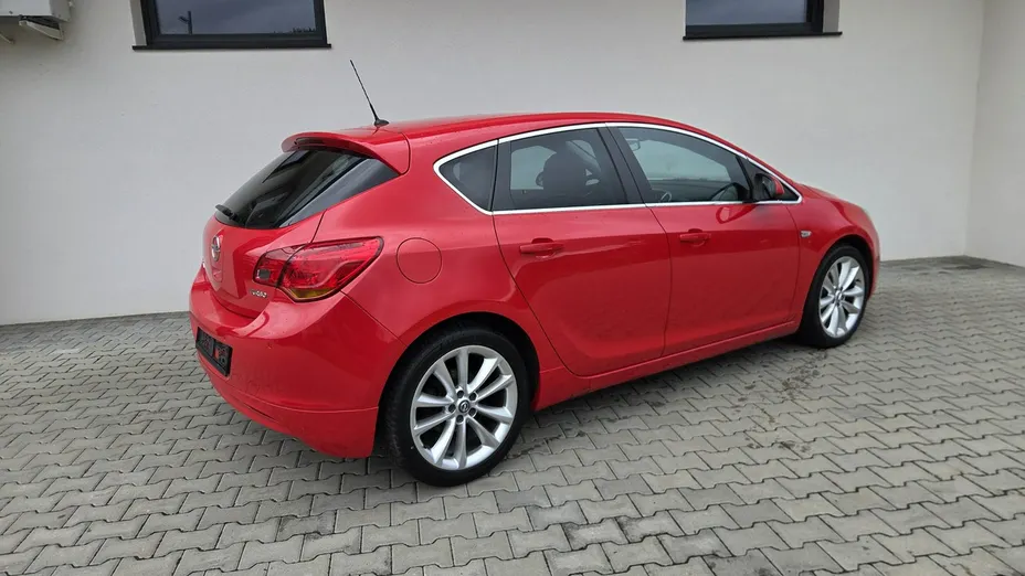 OPEL Astra -