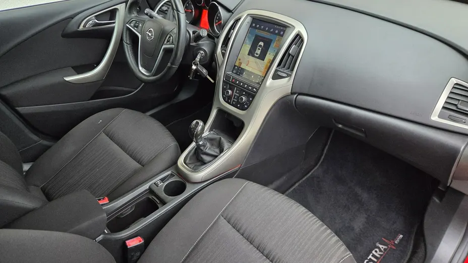 OPEL Astra -