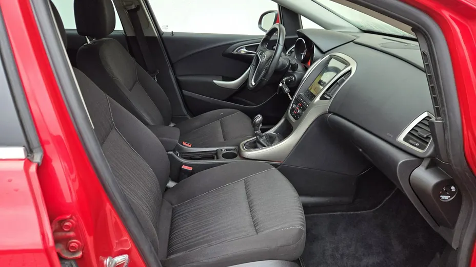 OPEL Astra -