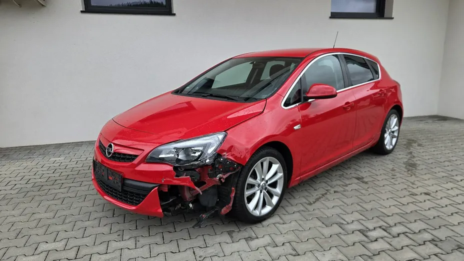 OPEL Astra -