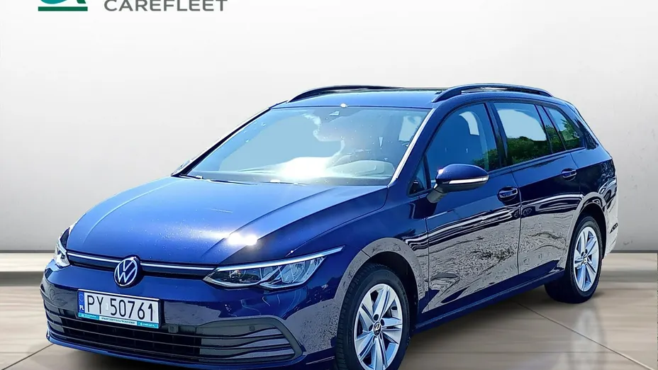 VOLKSWAGEN Golf -