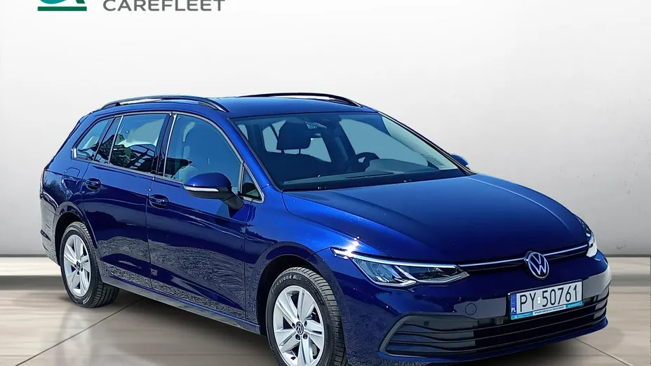 VOLKSWAGEN Golf -