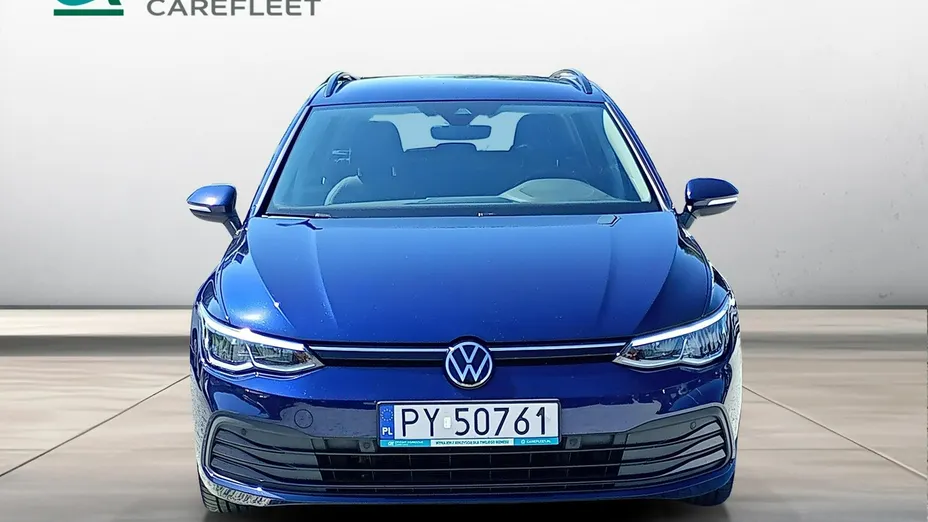 VOLKSWAGEN Golf -