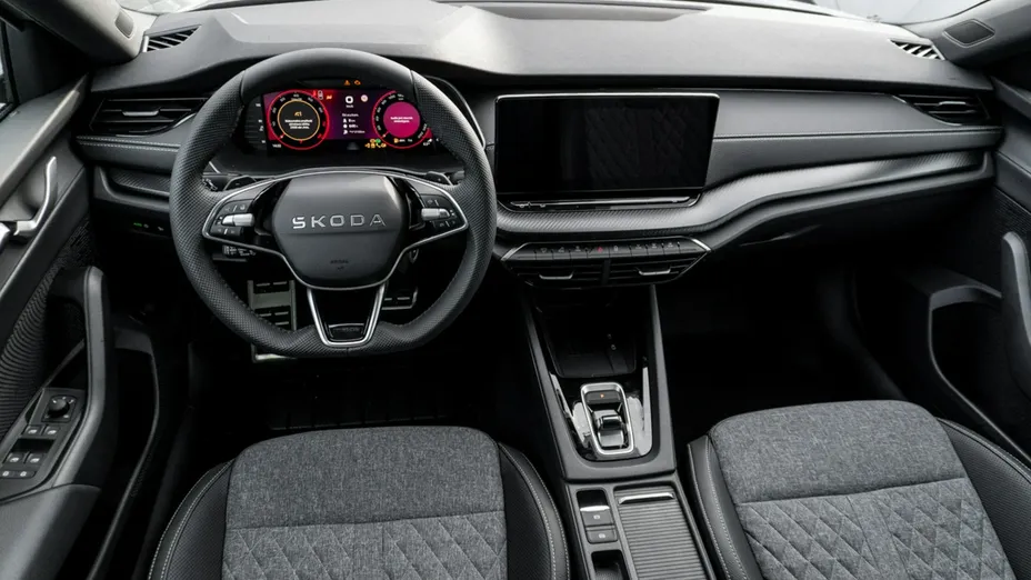 SKODA Octavia -