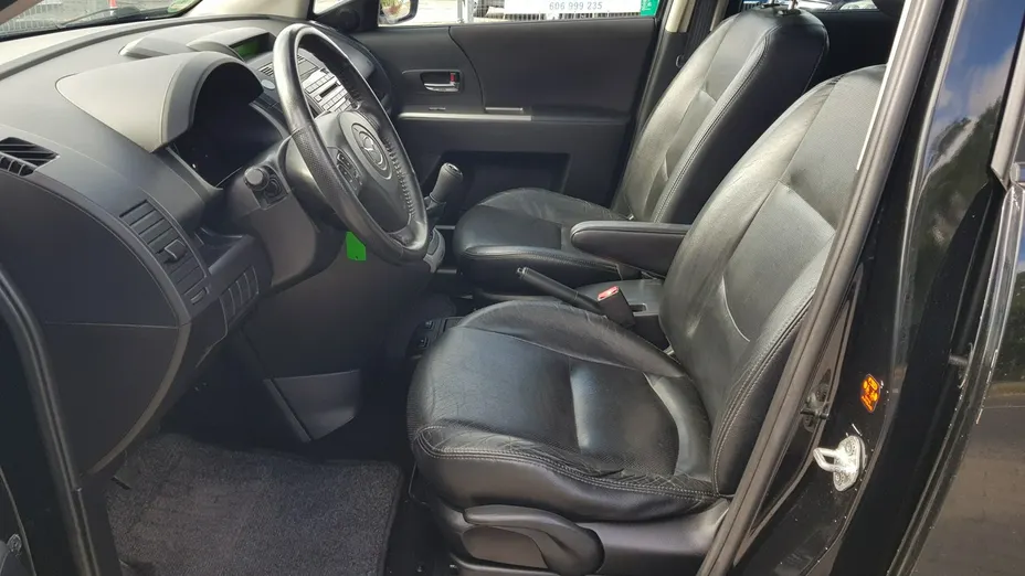 MAZDA 5 -