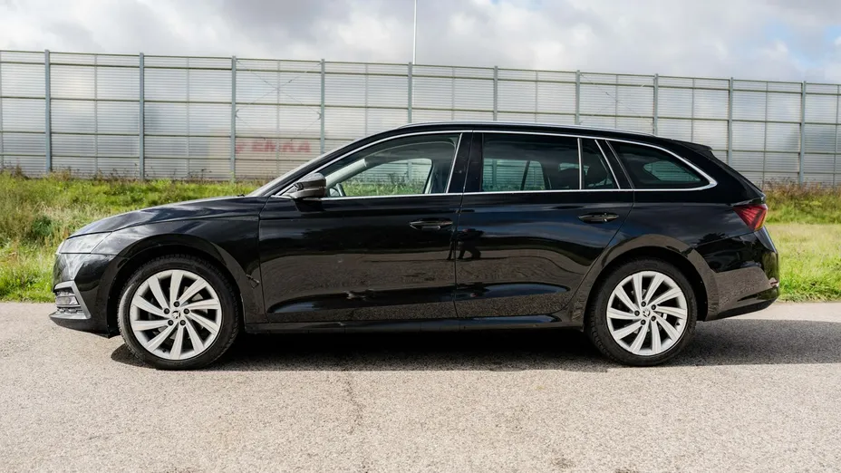 SKODA Octavia -