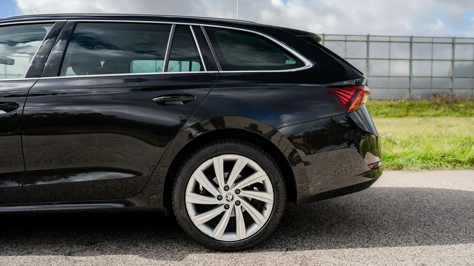 SKODA Octavia -