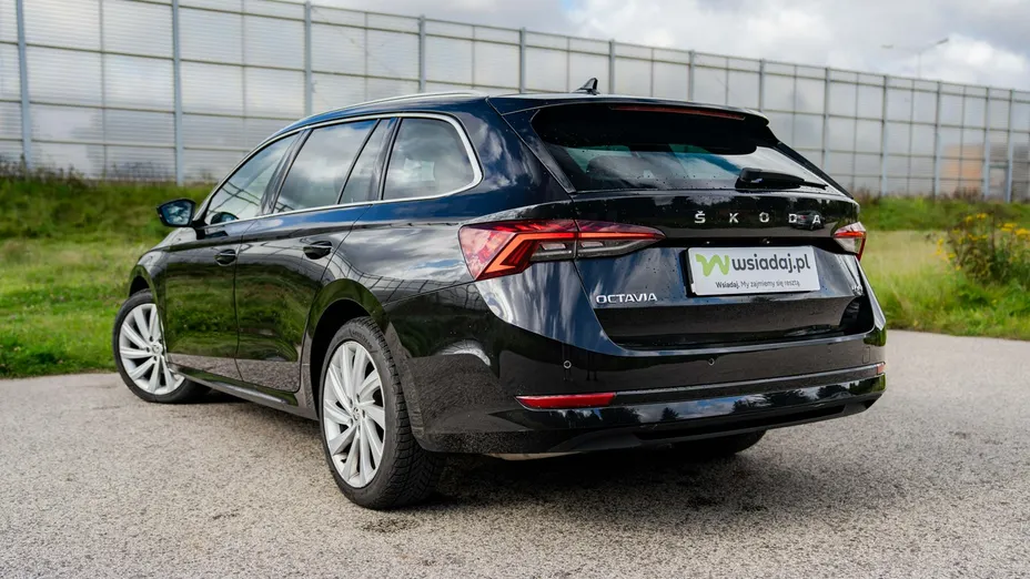 SKODA Octavia -