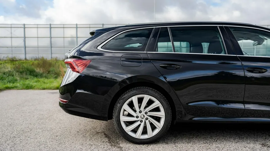 SKODA Octavia -