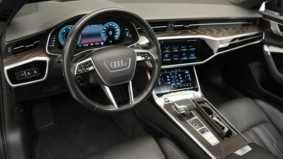 AUDI A6 -
