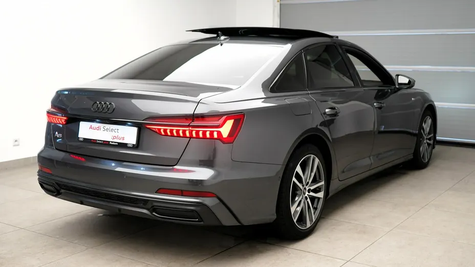 AUDI A6 -