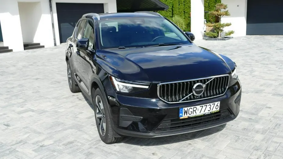 VOLVO XC40 -
