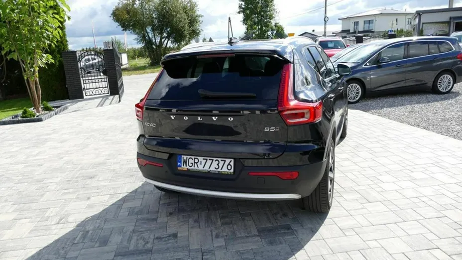 VOLVO XC40 -