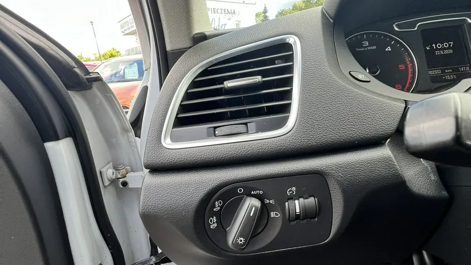 AUDI Q3 -