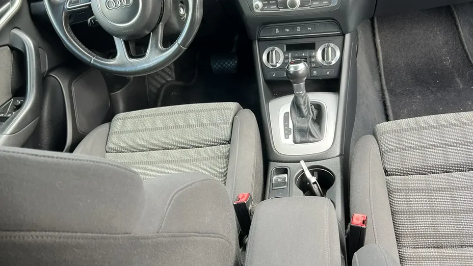 AUDI Q3 -
